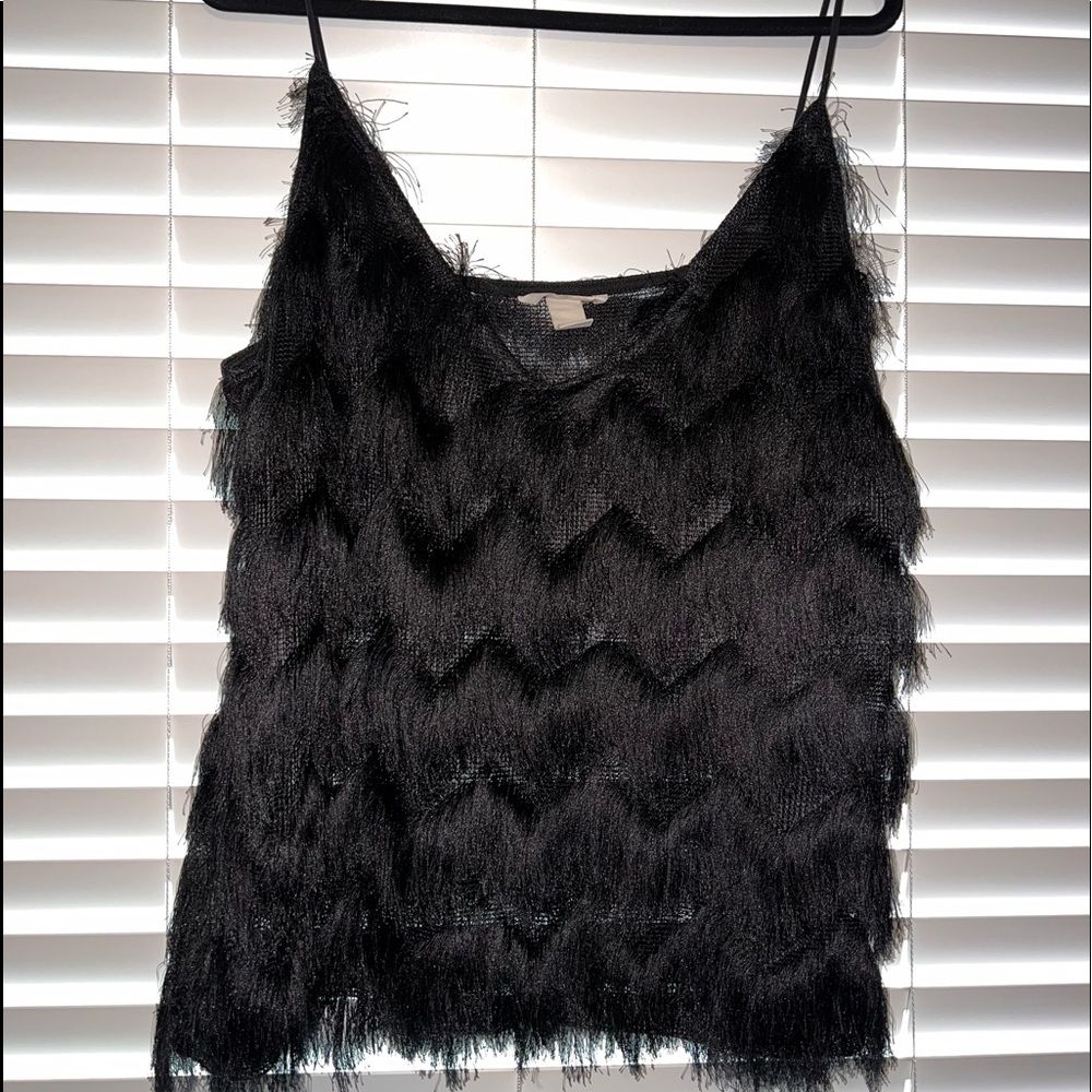 Beautiful cami too . HNM . Super classy